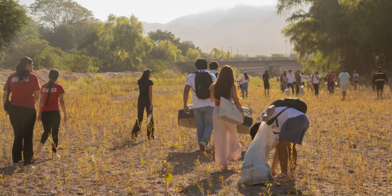 Exitosa jornada masiva de limpieza transforma el río Pitillal*