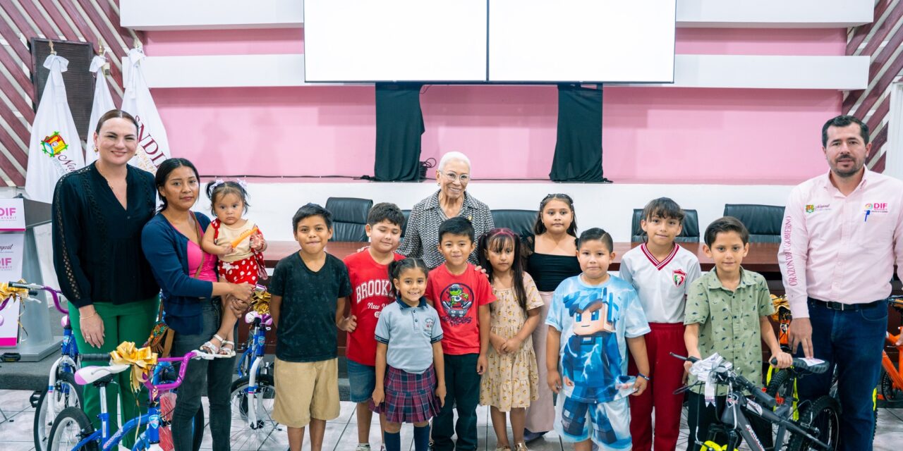 DIF Nayarit entrega bicicletas y alegría a la niñez en Tepic