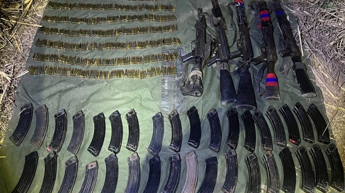 Ejército Mexicano, Guardia Nacional y Policía Estatal aseguran armamento y municiones en el municipio de Acaponeta, Nay.