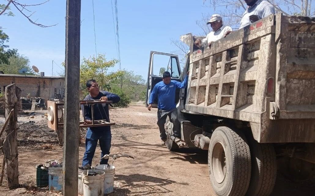 ¡CONTINÚA EL PROGRAMA DE DESCACHARRIZACIÓN EN ACAPONETA!
