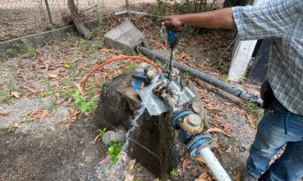 ¡SE RESTABLECE EL SERVICIO DE AGUA EN LOS SANDOVALES!