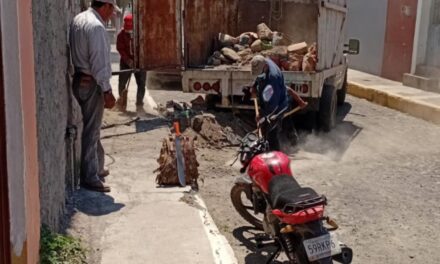 ¡RECONOCEN LA GRAN LABOR DEL PERSONAL DE SERVICIOS PÚBLICOS EN JALA!