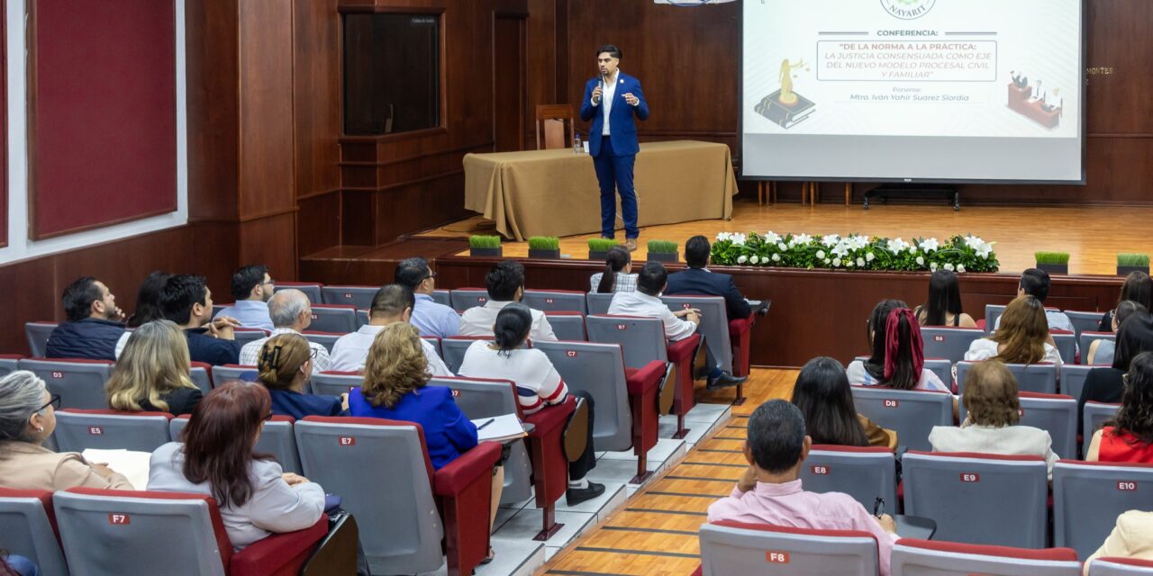 CAPACITAN AL PERSONAL DEL PODER JUDICIAL DE NAYARIT ANTE LA ENTRADA DEL NUEVO CÓDIGO CIVIL Y FAMILIAR