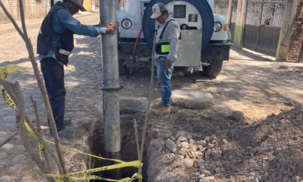 ¡REPARACIÓN Y LIMPIEZA DE LA RED DE DRENAJE EN COLONIA EL CENTENARIO!