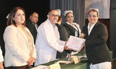 IMSS NAYARIT RECONOCE LA LABOR Y COMPROMISO DE ENFERMERAS Y ENFERMEROS