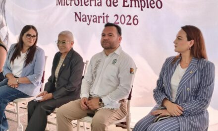 ¡IMSS NAYARIT LLEVA SALUD Y ORIENTACIÓN A LA MICROFERIA DE EMPLEO 2026!