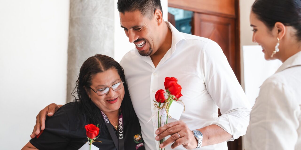 ¡RECONOCEMOS A MAMÁ POR SU AMOR, ENTREGA Y DEDICACIÓN INCONDICIONAL!