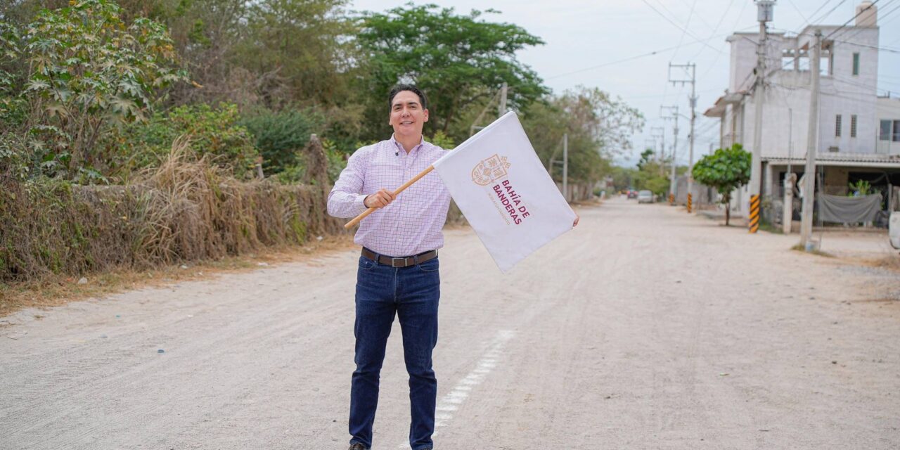 ¡ARRANCA LA PAVIMENTACIÓN DE LA AV. LAS FLORES EN SAN JOSÉ DEL VALLE!