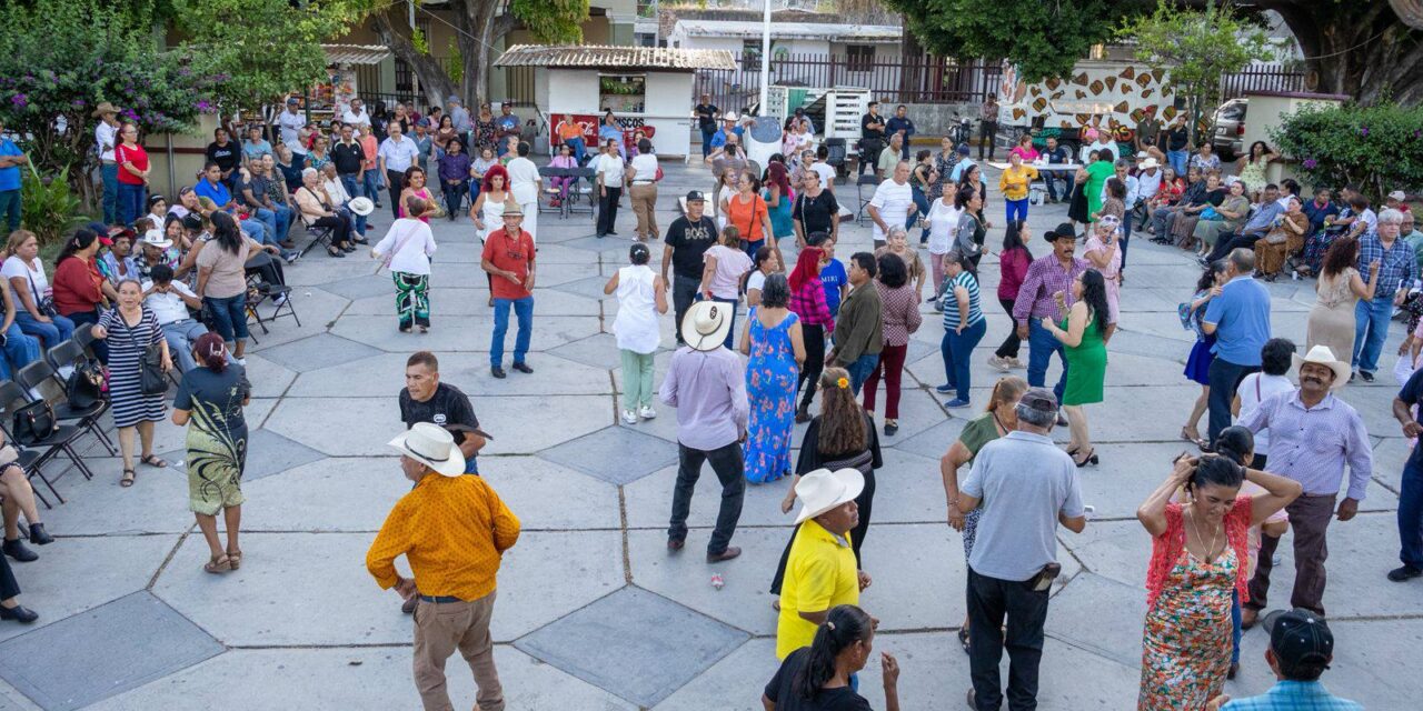 ¡ASÍ SE VIVIÓ “EL DANZÓN DEL CORAZÓN EN XALISCO”!