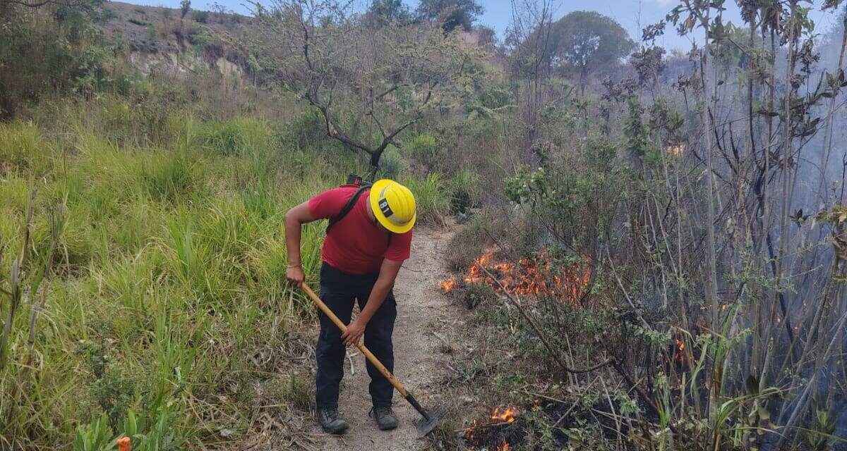 ¡PROTECCIÓN CIVIL XALISCO LOGRA CONTROL TOTAL DE INCENDIO EN CALLE FIGUEROA!