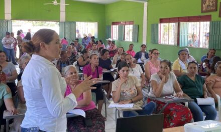 ¡DIF ACAPONETA LLEVA APOYOS ALIMENTARIOS A FAMILIAS DE EL TIGRE!
