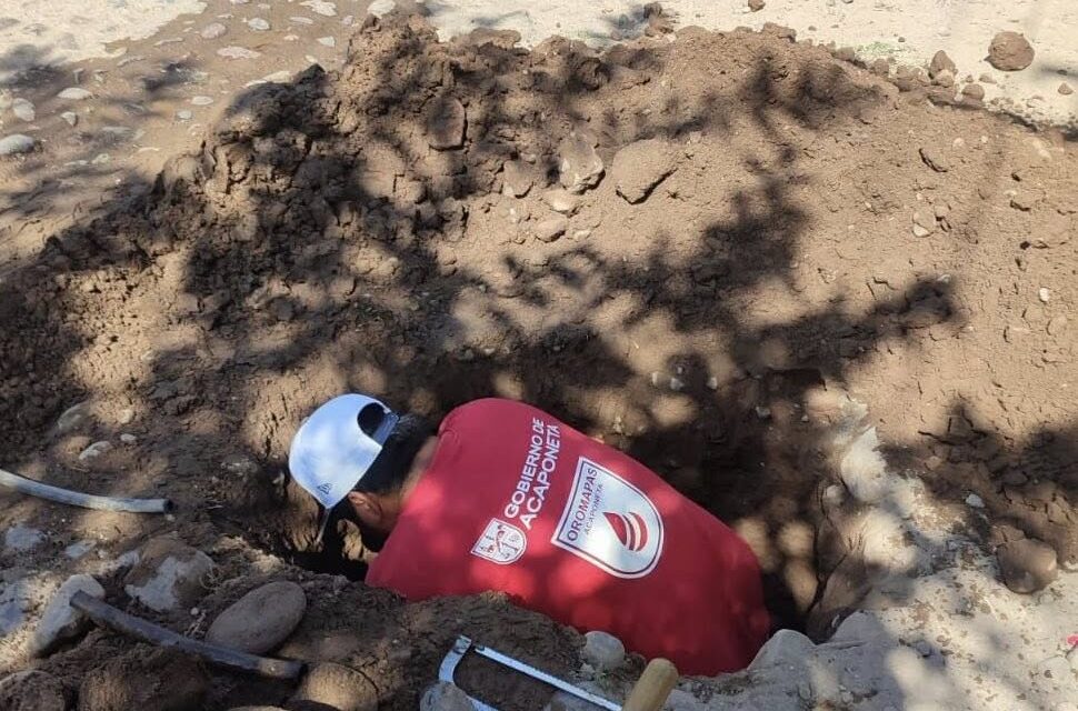 ¡REPARACIÓN DE TOMA DOMICILIARIA EN LA COLONIA EL CENTENARIO!
