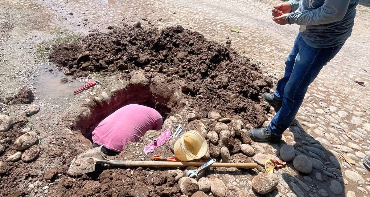 ATENCIÓN A FUGAS: ACAPONETA CUIDA EL AGUA Y MEJORA EL SERVICIO