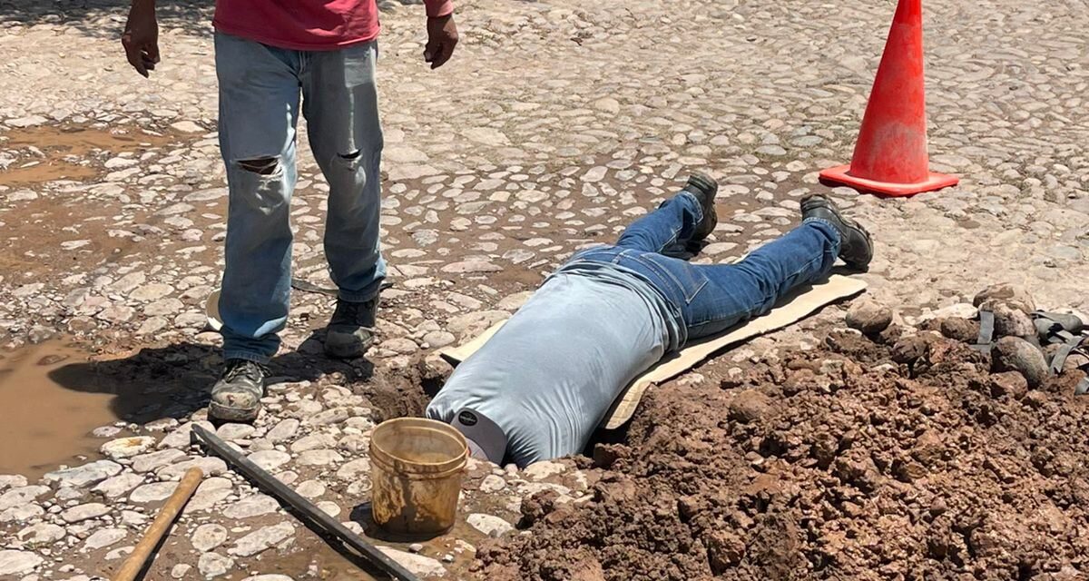 REPARACIÓN DE FUGAS: ACAPONETA TRABAJA POR UN MEJOR SERVICIO DE AGUA
