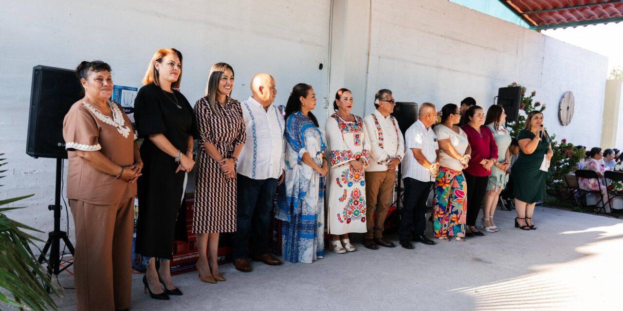 ¡XALISCO RECONOCE Y CELEBRA A SUS MAESTRAS Y MAESTROS!