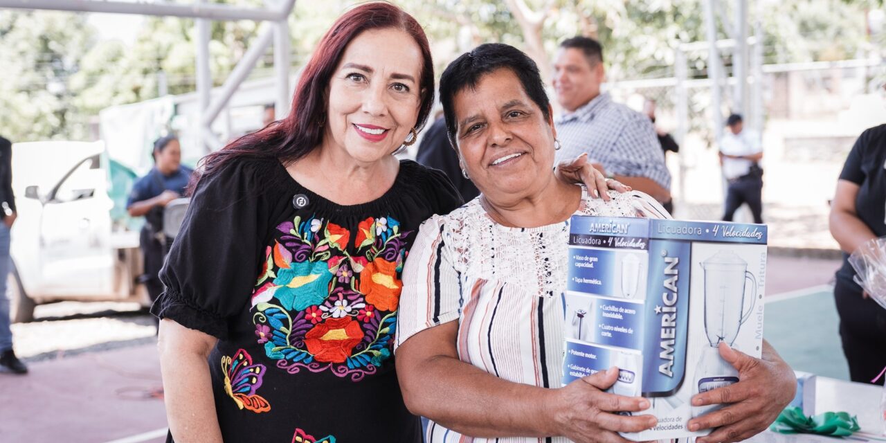 ¡EL FESTIVAL DEL DÍA DE LAS MADRES SIGUE LLEVANDO ALEGRÍA A XALISCO!