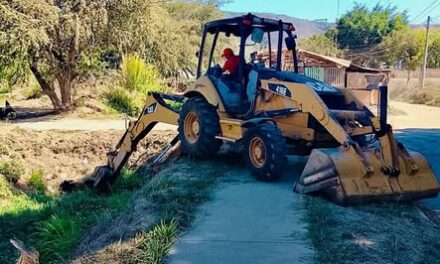 Gobierno de Nayarit intensifica mantenimiento en canales de Las Canteras para prevenir inundaciones