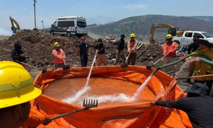 Gobierno de Nayarit apoya en la liquidación de incendio en el relleno sanitario “El Iztete”, en Tepic