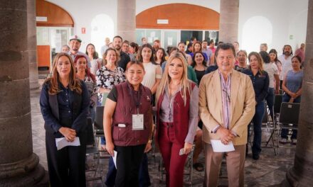 Gobierno de Nayarit acerca servicios fiscales y administrativos con Oficinas Móviles del SAT