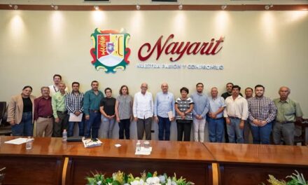 Miguel Ángel Navarro revisa avances y acciones para fortalecer el campo nayarita