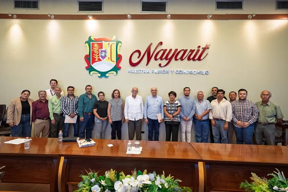 Miguel Ángel Navarro revisa avances y acciones para fortalecer el campo nayarita