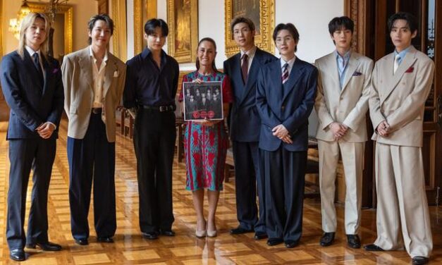 Presidenta Claudia Sheinbaum recibe a BTS en Palacio Nacional