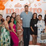 ¡COMPOSTELA CELEBRA Y RECONOCE A SUS MAESTRAS Y MAESTROS!