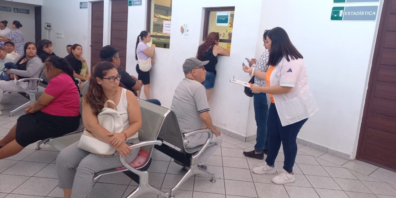 ¡ATENCIÓN MÉDICA GRATUITA, DIGNA Y SIN RECHAZO PARA TODAS Y TODOS!