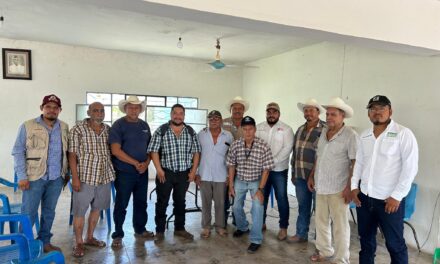 ¡ACAPONETA FORTALECE ACCIONES CONTRA EL GUSANO BARRENADOR JUNTO A PRODUCTORES GANADEROS!