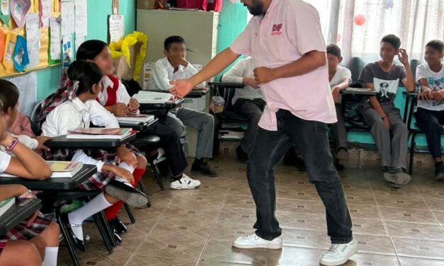 ¡DIF ACAPONETA LLEVA PLÁTICAS DE NUTRICIÓN Y SALUD BUCAL A ESTUDIANTES DE EL RECODO!