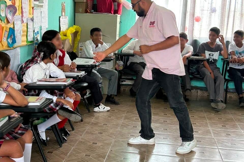 ¡DIF ACAPONETA LLEVA PLÁTICAS DE NUTRICIÓN Y SALUD BUCAL A ESTUDIANTES DE EL RECODO!