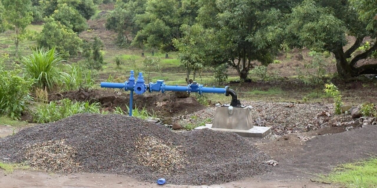 Avanza al 50 por ciento obra para mejorar el suministro de agua en La Yerba