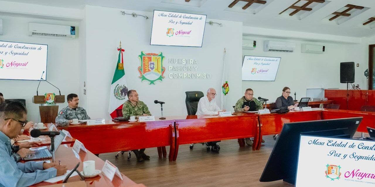 Miguel Ángel Navarro da seguimiento a las estrategias de seguridad en Nayarit