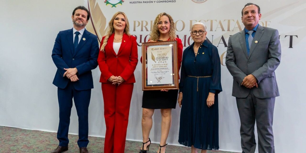 Beatriz Estrada reconoce la labor periodística en favor de una sociedad mejor informada