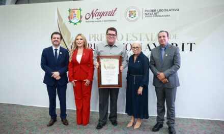 Nayarit reconoce a sus periodistas