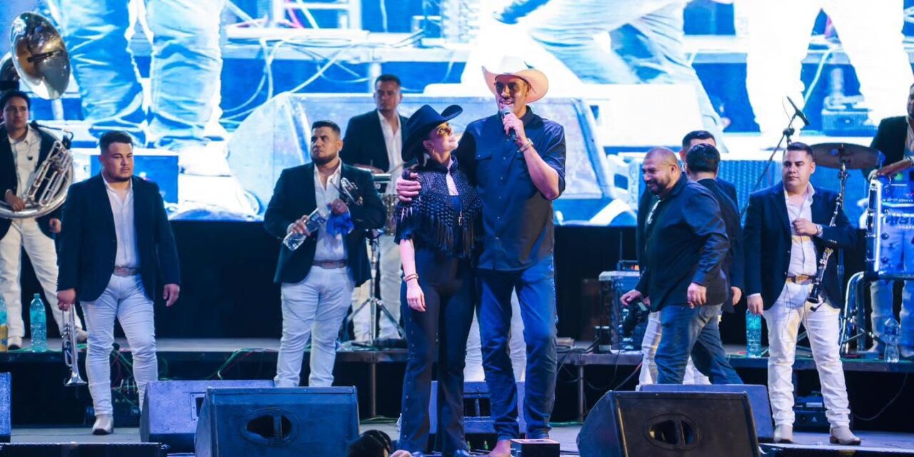 ¡UNA NOCHE INOLVIDABLE! SANTO SANTIAGO HIZO VIBRAR A MILES CON SU GRAN SHOW MUSICAL
