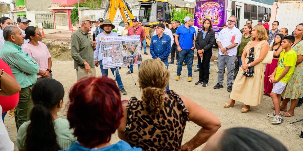 Miguel Ángel Navarro supervisa segunda etapa del alcantarillado en la colonia Gobernadores