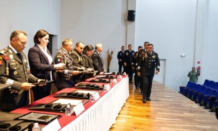 ¡SE GRADÚA LA SEGUNDA GENERACIÓN DE LA ESCUELA PARA MANDOS DE LA SSPC FEDERAL!