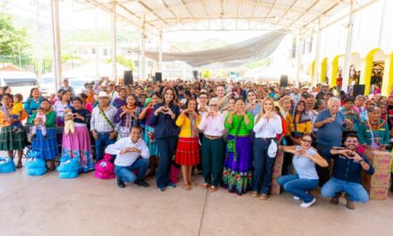 “Alejados, pero jamás olvidados”: Beatriz Estrada acerca apoyos y servicios a familias de Jesús María