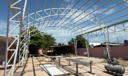 Impulsa Miguel Ángel Navarro infraestructura educativa en Santiago Ixcuintla