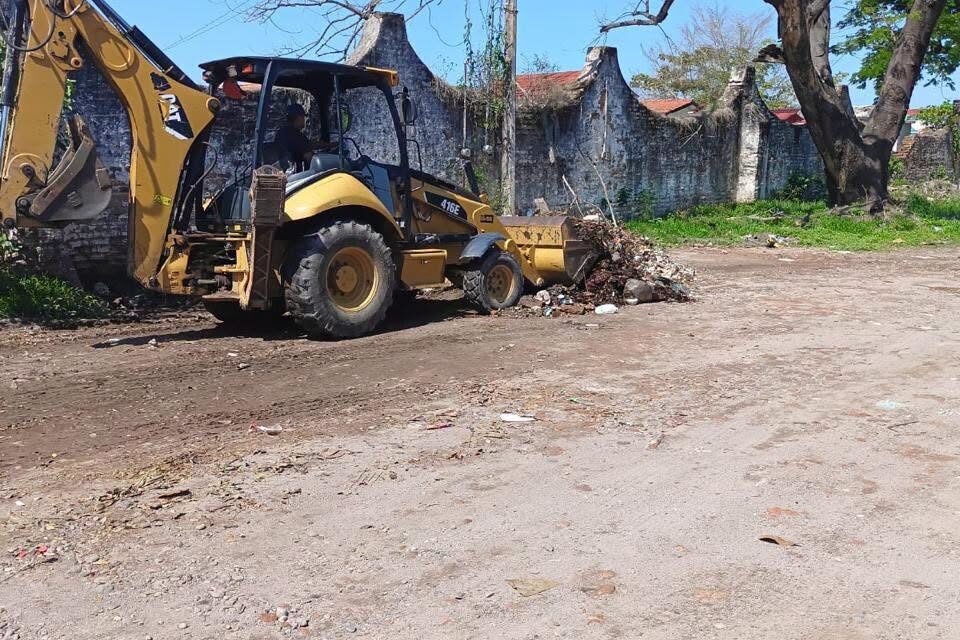 ¡REFUERZAN LA LIMPIEZA EN EL PANTEÓN MUNICIPAL DE ACAPONETA!
