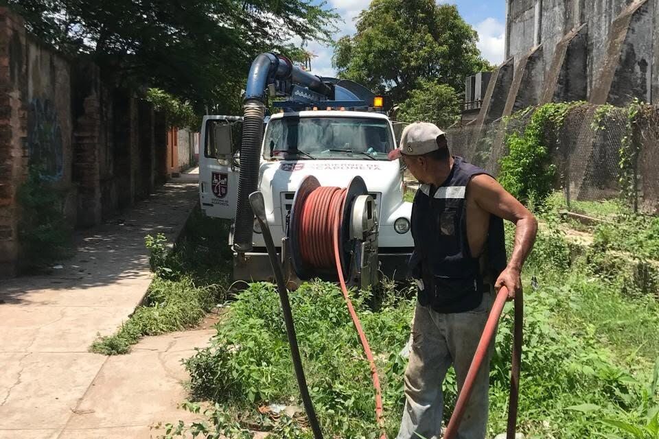 ¡ACAPONETA REFUERZA LA LIMPIEZA Y EL DESAZOLVE PARA PROTEGER A LAS FAMILIAS!
