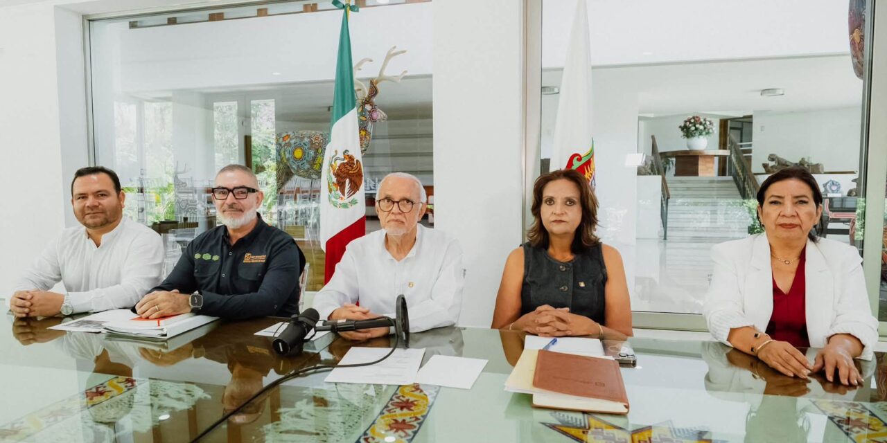 Miguel Ángel Navarro participa en reunión nacional para avanzar en la implementación del Sistema Universal de Salud