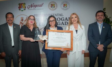 Gobierno de Nayarit reconoce la trayectoria y aportación de profesionales del Derecho con el Premio Estatal de la Abogada y el Abogado 2026