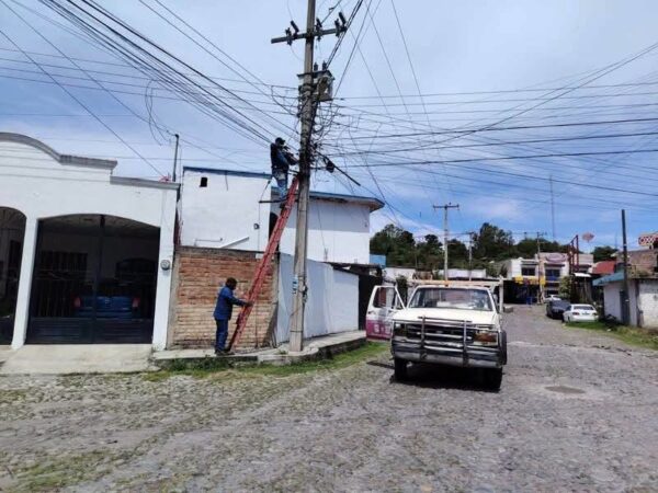 ¡SEGUIMOS ILUMINANDO TEPIC PARA UNA CIUDAD MÁS SEGURA!