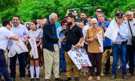 Miguel Ángel Navarro y Beatriz Estrada impulsan nuevas oportunidades educativas para las juventudes nayaritas