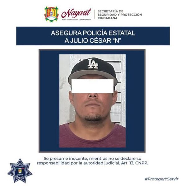 ¡ASEGURAN A UNA PERSONA DURANTE OPERATIVO DE VIGILANCIA EN COMPOSTELA!