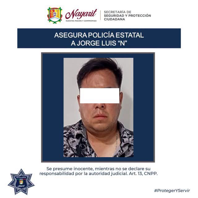 ¡POLICÍA ESTATAL ASEGURA A DOS PERSONAS EN COMPOSTELA!
