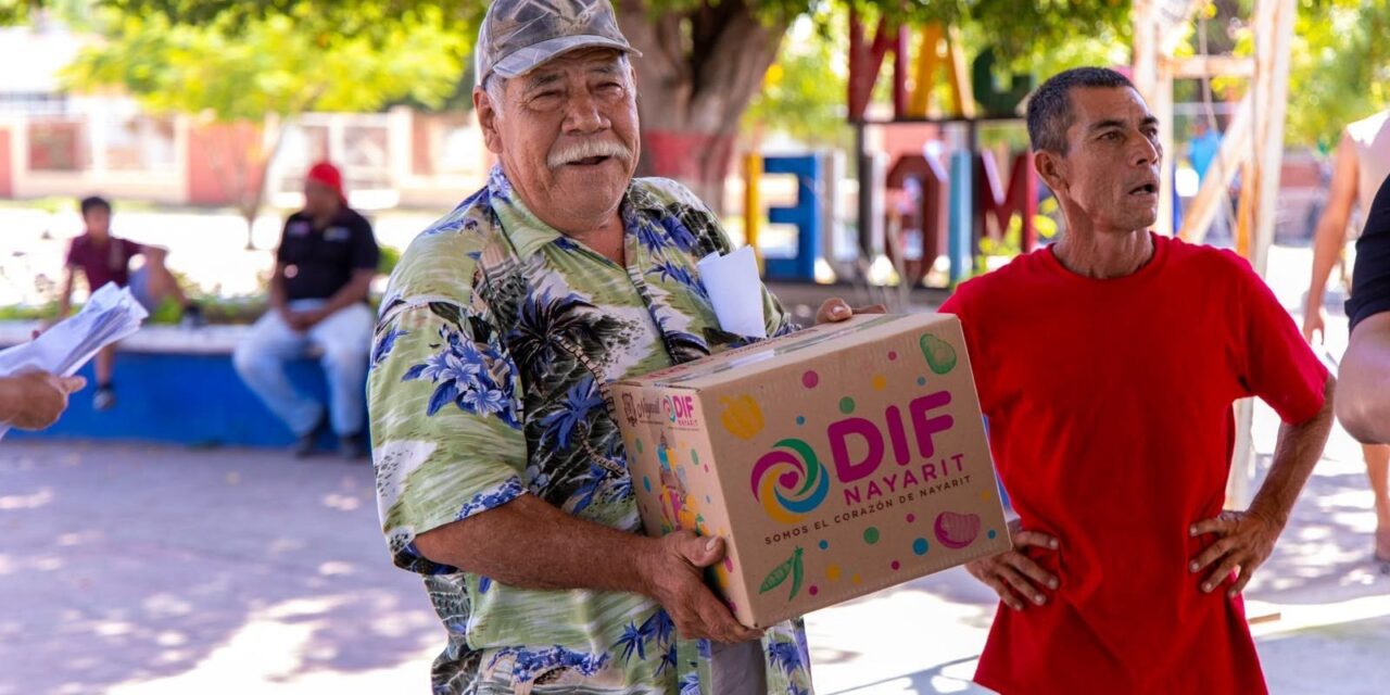 DIF NAYARIT LLEVA APOYO ALIMENTARIO A FAMILIAS AFECTADAS POR CONTINGENCIAS