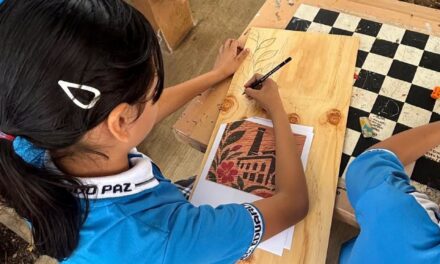 ¡JÓVENES DE NAYARIT TRANSFORMAN SU CREATIVIDAD EN SEÑALÉTICA TURÍSTICA!